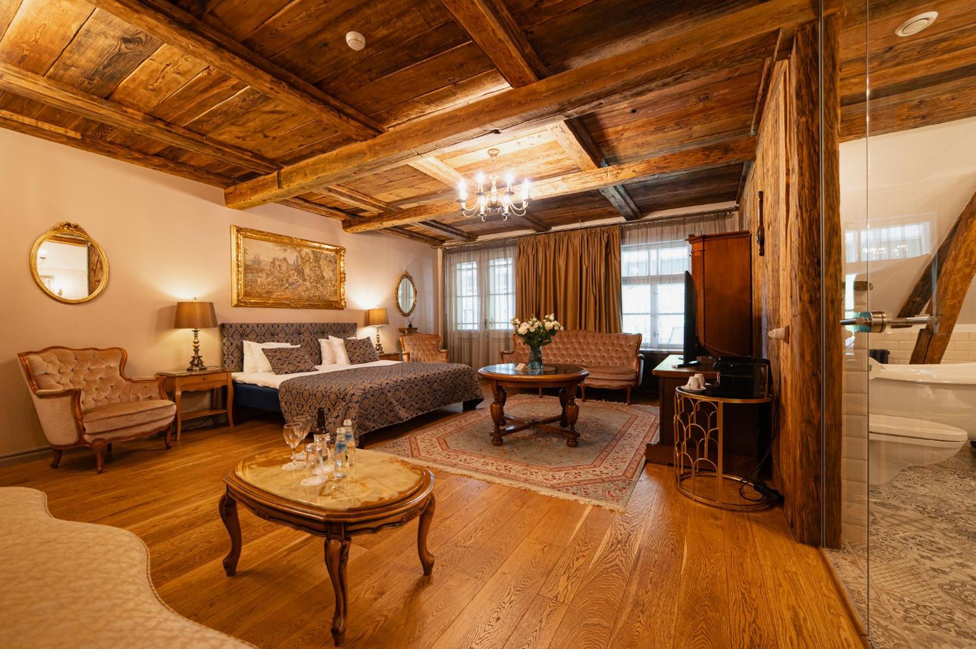 Boutique Hotel Virkas muiža Kuldīga Extérieur photo