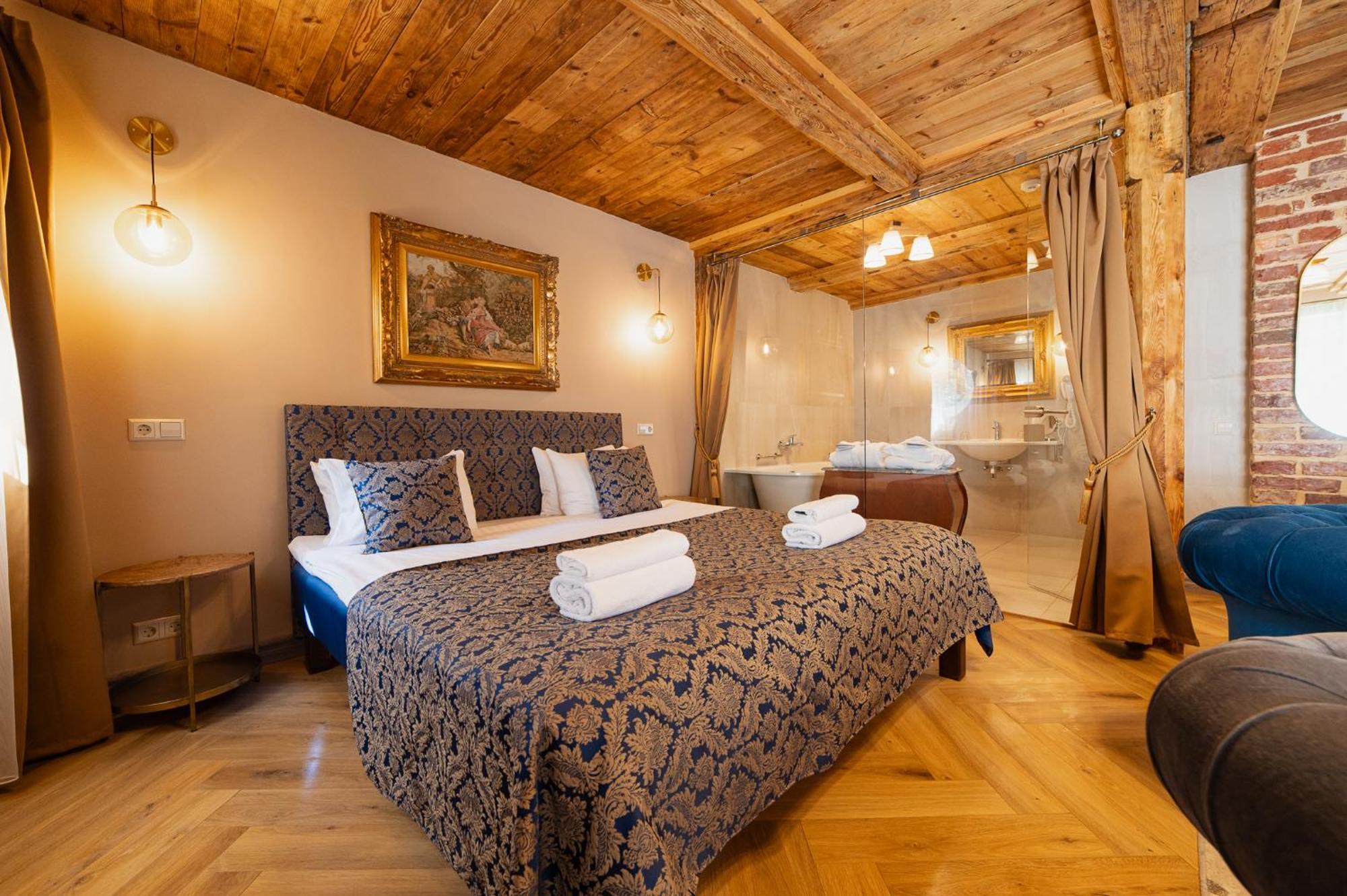 Boutique Hotel Virkas muiža Kuldīga Extérieur photo