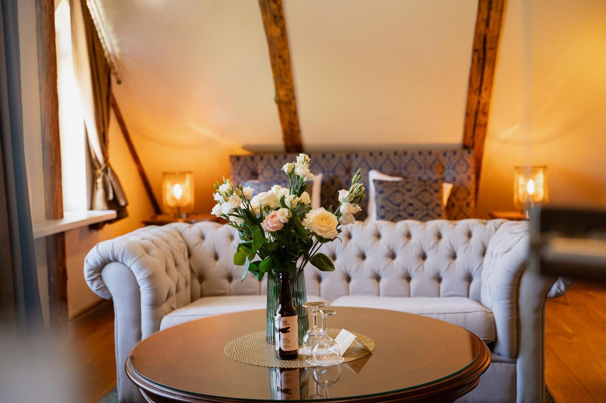 Boutique Hotel Virkas muiža Kuldīga Extérieur photo