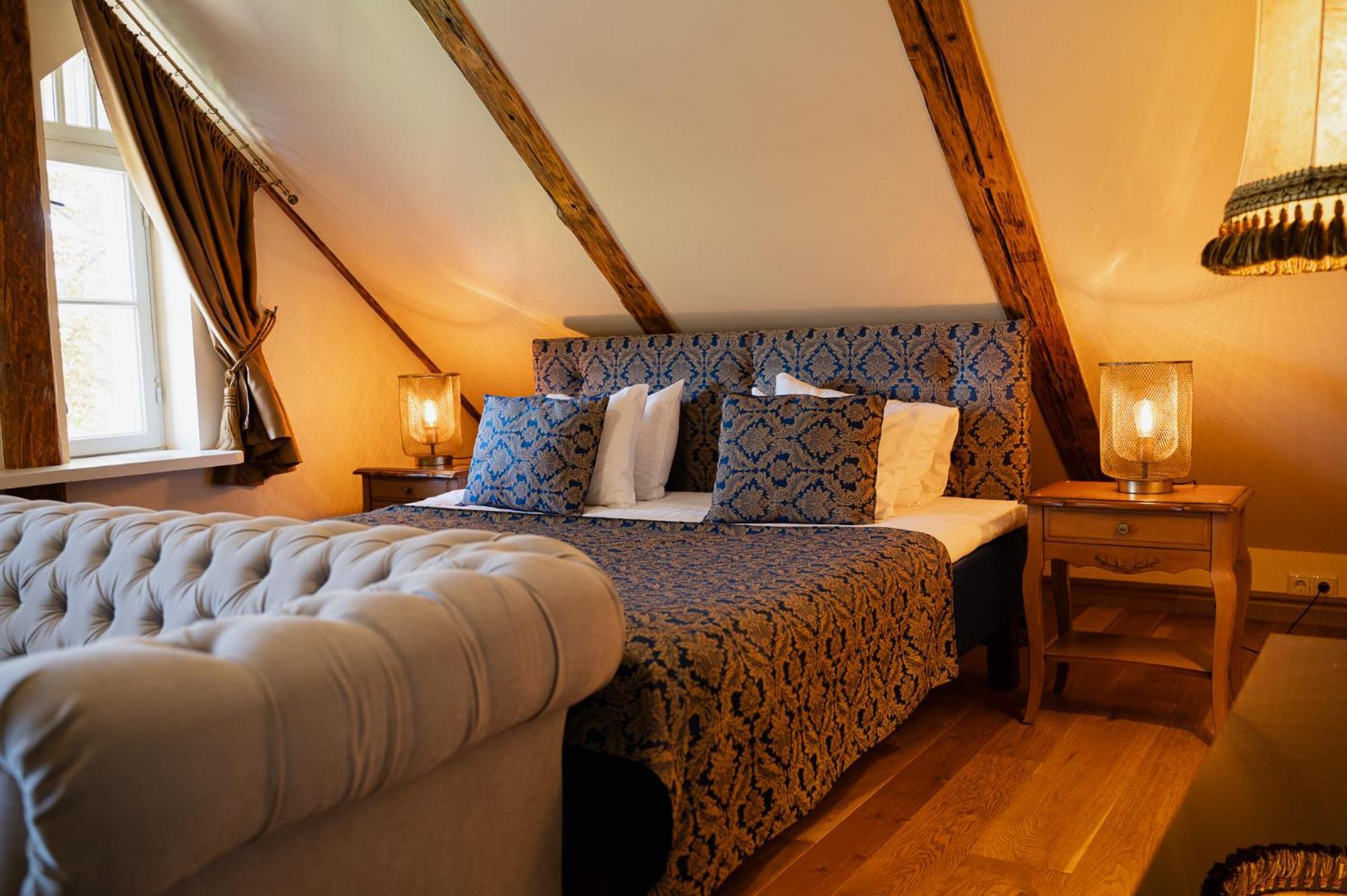 Boutique Hotel Virkas muiža Kuldīga Extérieur photo