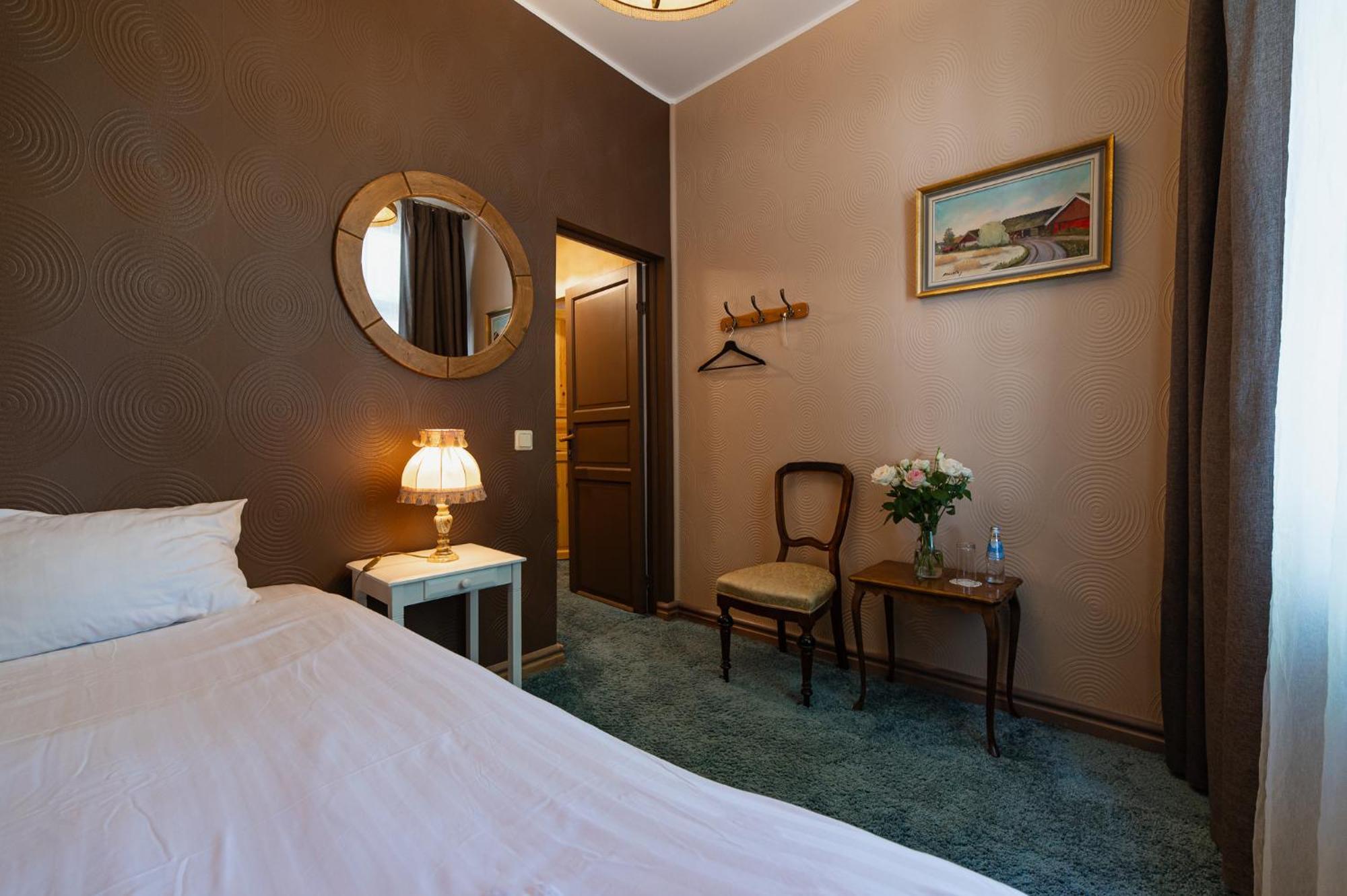 Boutique Hotel Virkas muiža Kuldīga Extérieur photo