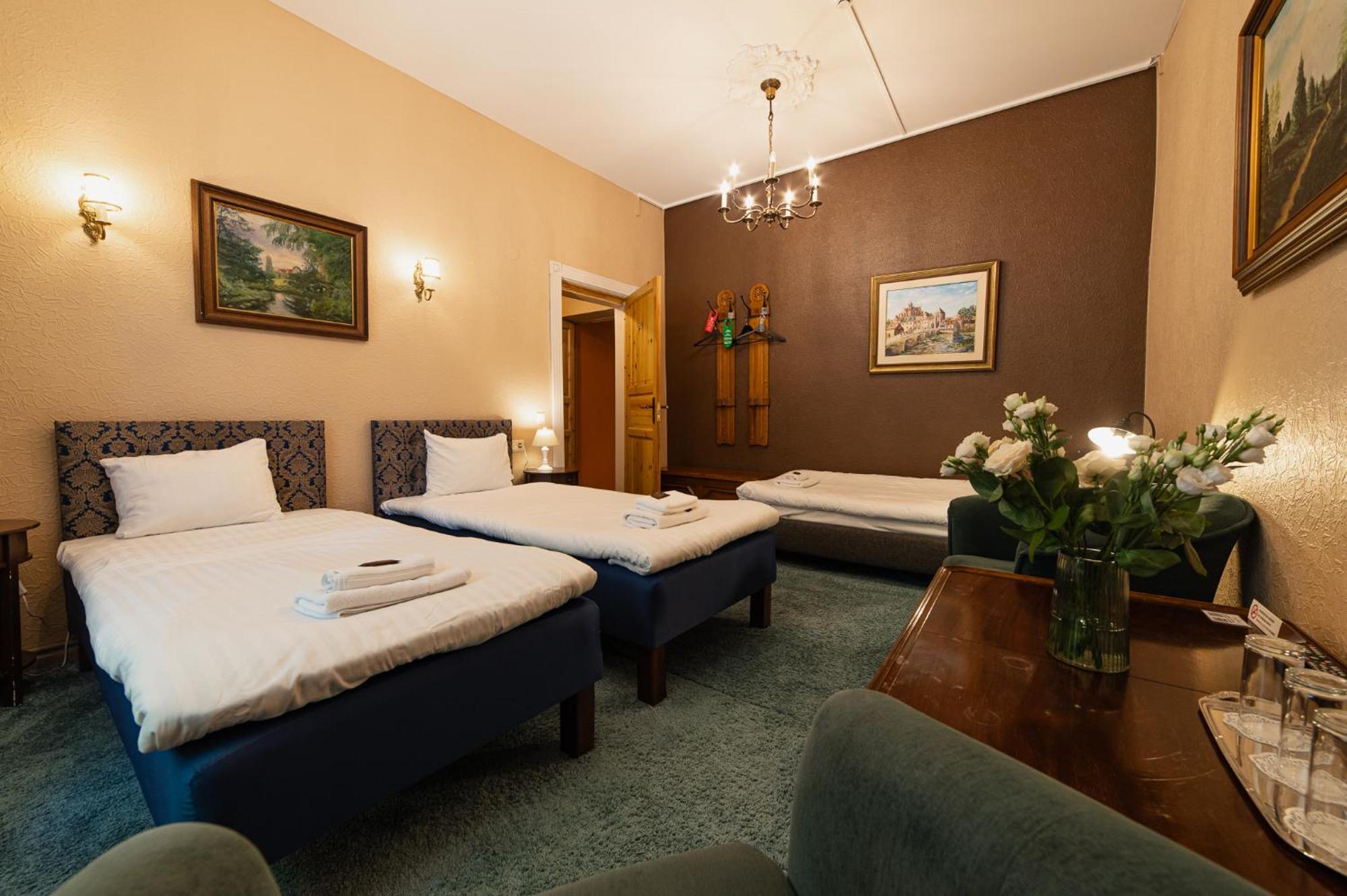 Boutique Hotel Virkas muiža Kuldīga Extérieur photo