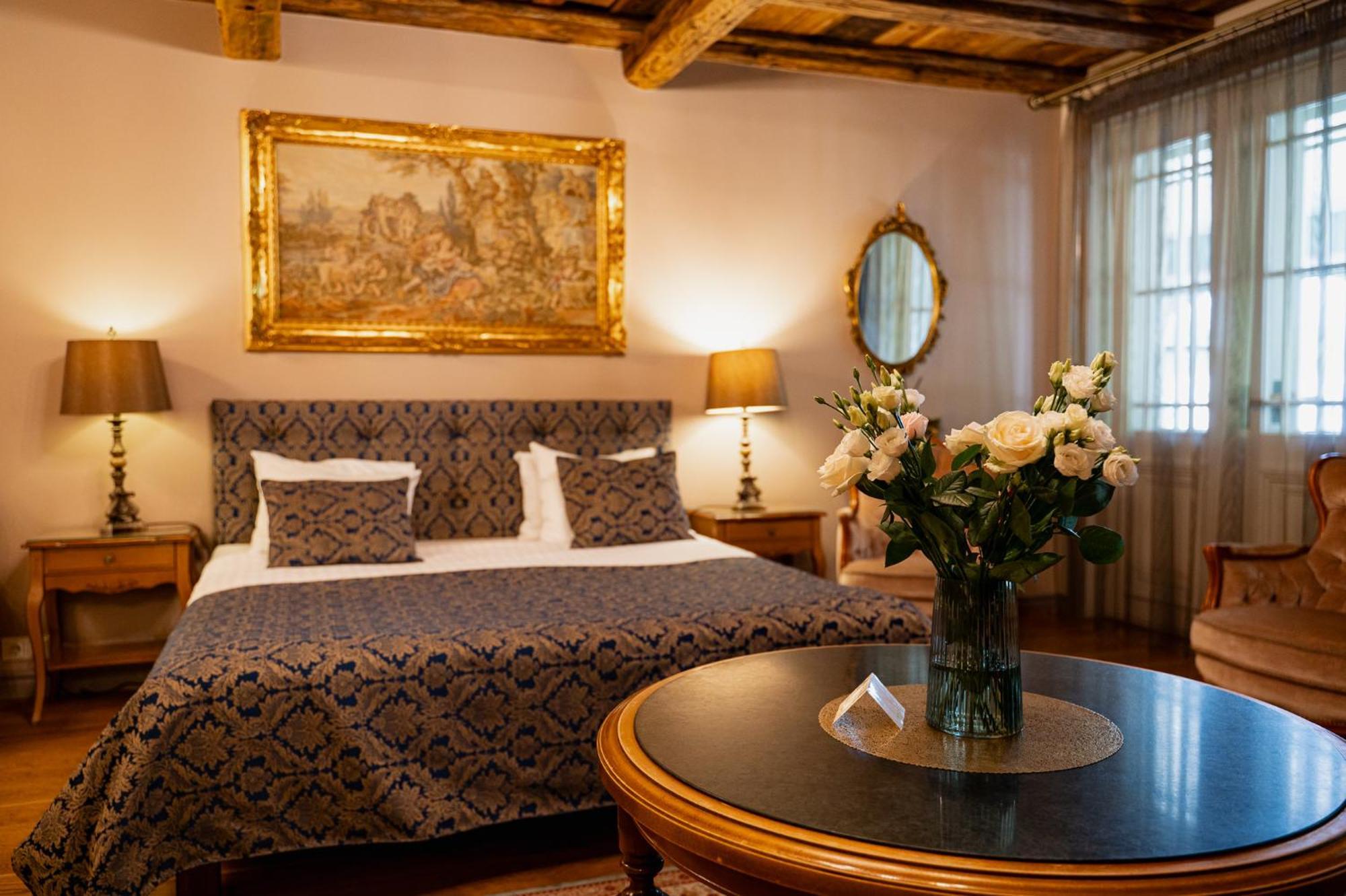 Boutique Hotel Virkas muiža Kuldīga Extérieur photo